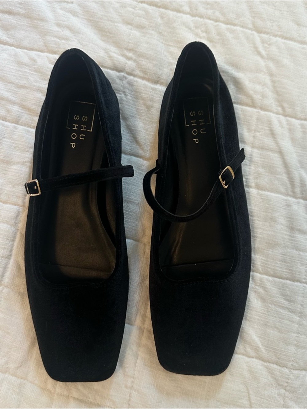 ShuShop Black Velvet Mary Jane Flats with Buckle Strap